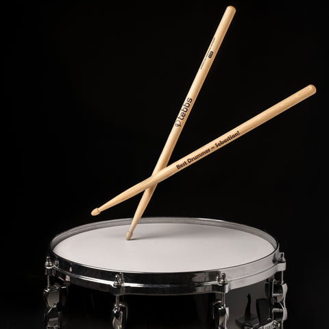 Personalisierte Drumsticks mit Text-Gravur
